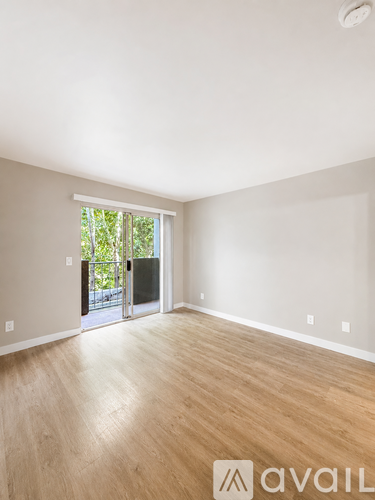 810 Crenshaw Blvd 2 Beds Apartment for Rent - Photo gallery 2