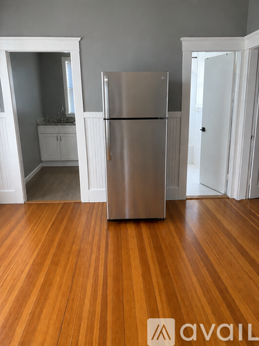 135 Clara St 3 Beds Apartment for Rent - Photo gallery 3