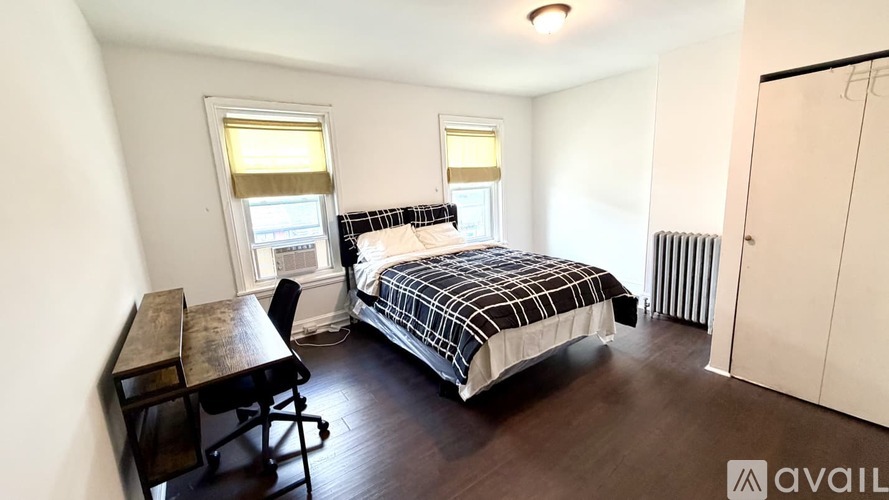 748 N Holly St 3 Beds Townhouse for Rent - Photo gallery 4