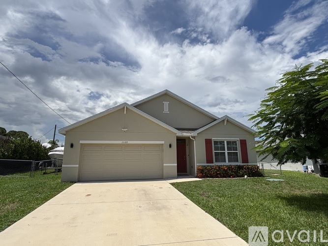 1169 Southwest Hunnicut Avenue 4 Beds Single Family Home for Rent - Photo gallery 1