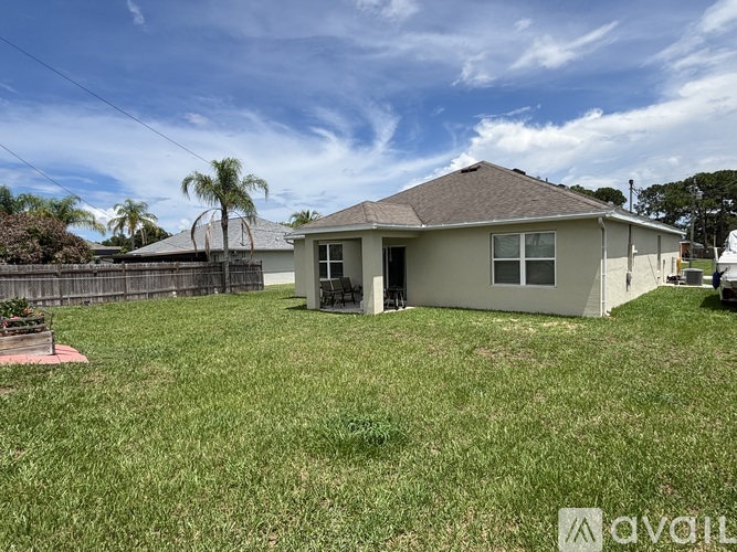 1169 Southwest Hunnicut Avenue 4 Beds Single Family Home for Rent - Photo gallery 2