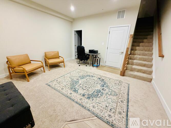 737 Lennox Street 3 Beds Townhouse for Rent - Photo gallery 2