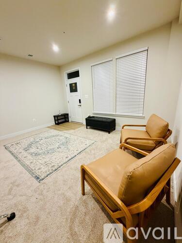 737 Lennox Street 3 Beds Townhouse for Rent - Photo gallery 3