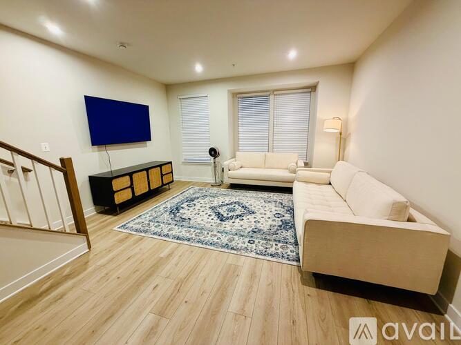 737 Lennox Street 3 Beds Townhouse for Rent - Photo gallery 4