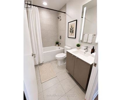 420 - 500 DUPONT STREET 2 Beds Apartment, Condo, Home for Rent - Photo gallery 2