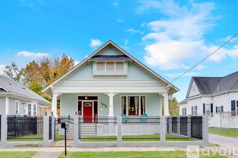 2002 Duncan Avenue 3 Beds Apartment for Rent