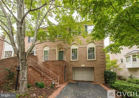 8904 Barrowgate Court 4 Beds Apartment for Rent