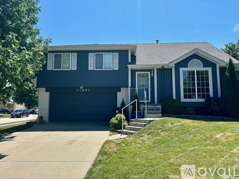 11601 Monroe Street 3 Beds Apartment for Rent