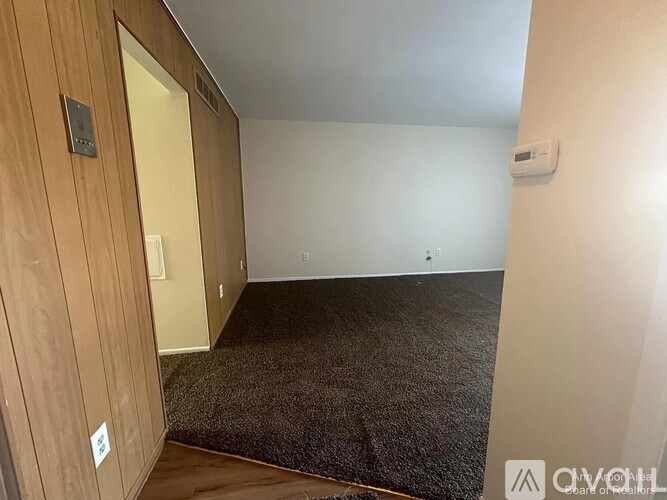 1722 Washtenaw Avenue 1 Condo for Rent - Photo gallery 4