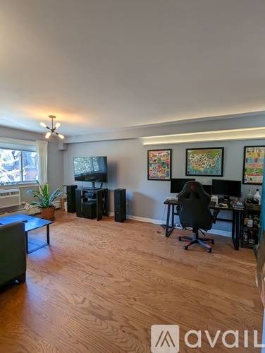 900 West Fullerton Avenue 1 Condo for Rent - Photo gallery 1