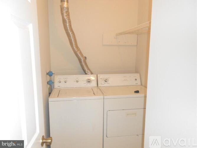 4 Fairway Ct 2 Beds Apartment for Rent - Photo gallery 1