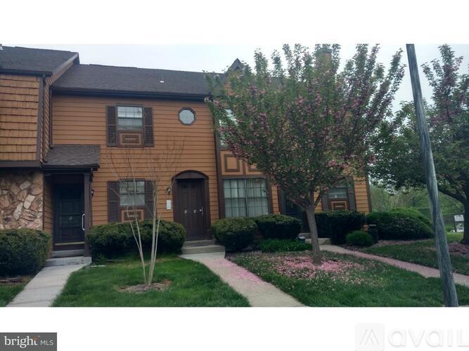 4 Fairway Ct 2 Beds Apartment for Rent - Photo gallery 2