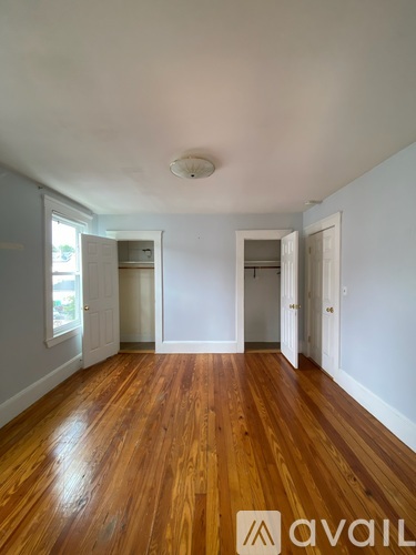 658 Metropolitan Ave 4 Beds Apartment for Rent - Photo gallery 4
