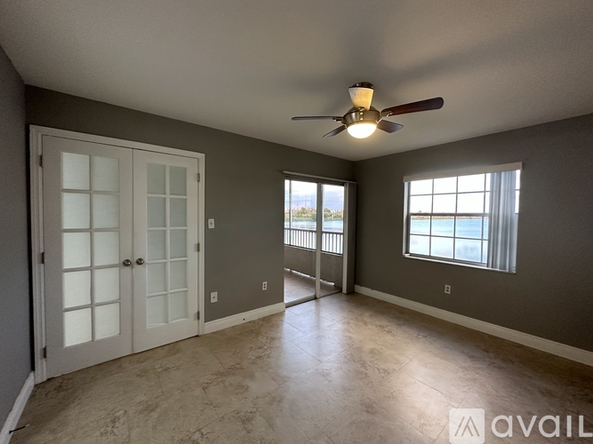 2811 N Oakland Forest Dr 1 Condo for Rent - Photo gallery 1