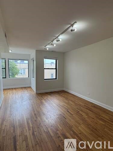 3214 W Argyle St 3 Beds Apartment for Rent
