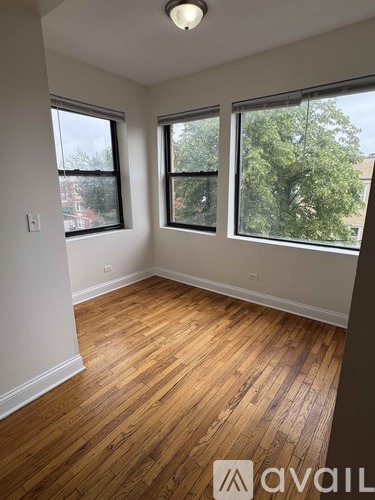 3214 W Argyle St 3 Beds Apartment for Rent - Photo gallery 2