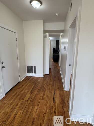 3214 W Argyle St 3 Beds Apartment for Rent - Photo gallery 4