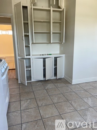 640 N Vista St 2 Beds Apartment for Rent