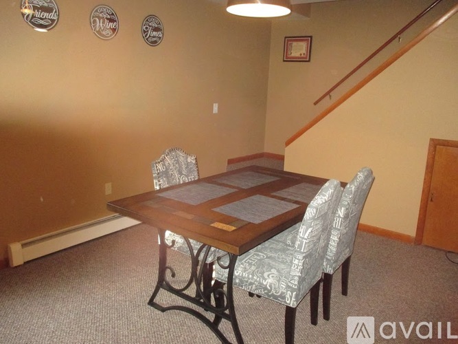 326 Melrose Avenue 2 Beds Townhouse for Rent - Photo gallery 4