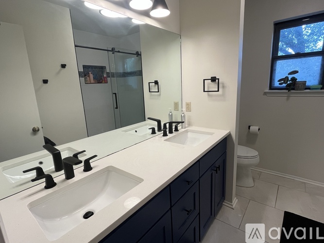 1300 Monica Street 3 Beds Single Family Home for Rent - Photo gallery 5