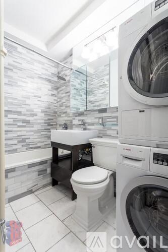 562 Hudson St 2 Beds Apartment for Rent