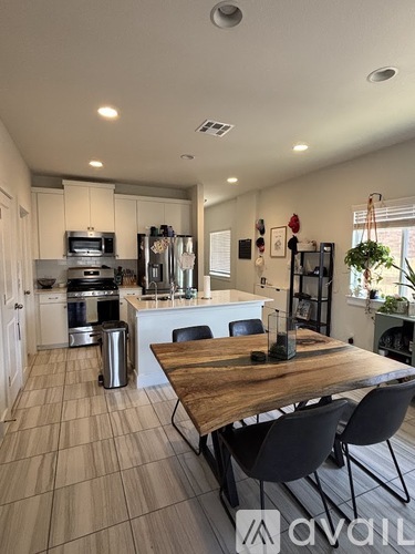 125 Furlong Drive 4 Beds Single Family Home for Rent - Photo gallery 3