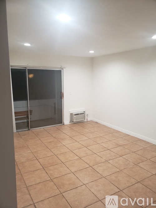 18620 Hatteras St 3 Beds Condo for Rent - Photo gallery 3