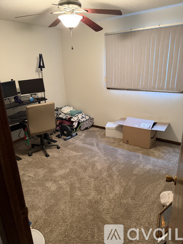 807 5th Street Northwest 2 Beds Single Family Home for Rent - Photo gallery 5