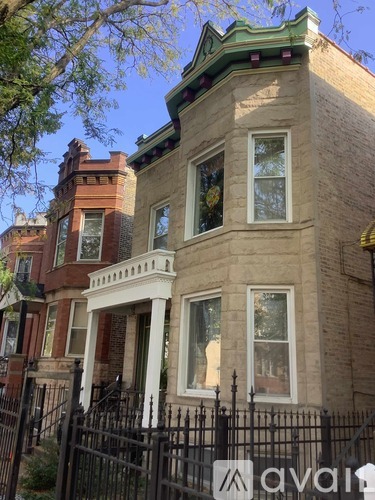 1913 North Kimball Avenue 2 Beds Apartment for Rent - Photo gallery 1