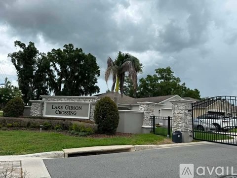 132 Crossing Drive 3 Beds Apartment for Rent