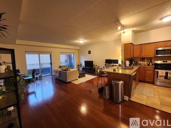 2318 N Milwaukee Ave 2 Beds Apartment for Rent - Photo gallery 1