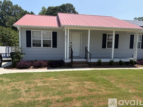 211 Grigsby Ave 3 Beds Apartment for Rent