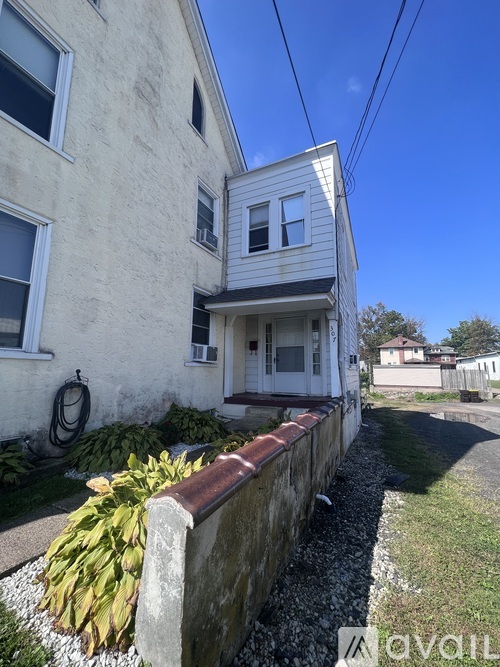 307 Green Street 2 Beds Townhouse for Rent - Photo gallery 3