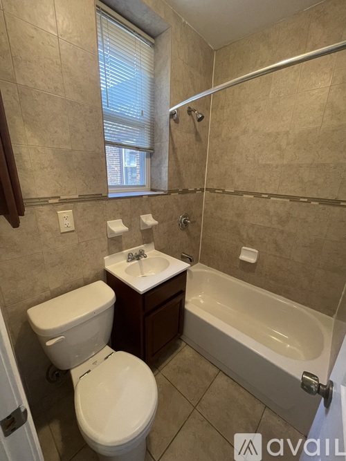 403 Avenue C 2 Beds Apartment for Rent - Photo gallery 4
