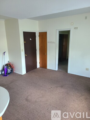 38 Main St 1 Apartment for Rent - Photo gallery 3
