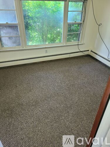 38 Main St 1 Apartment for Rent - Photo gallery 4