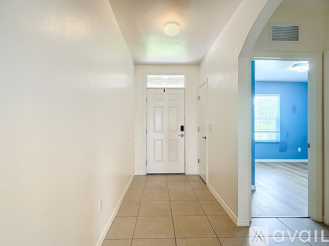 3230 33rd Ave NE 4 Beds Apartment for Rent - Photo gallery 4