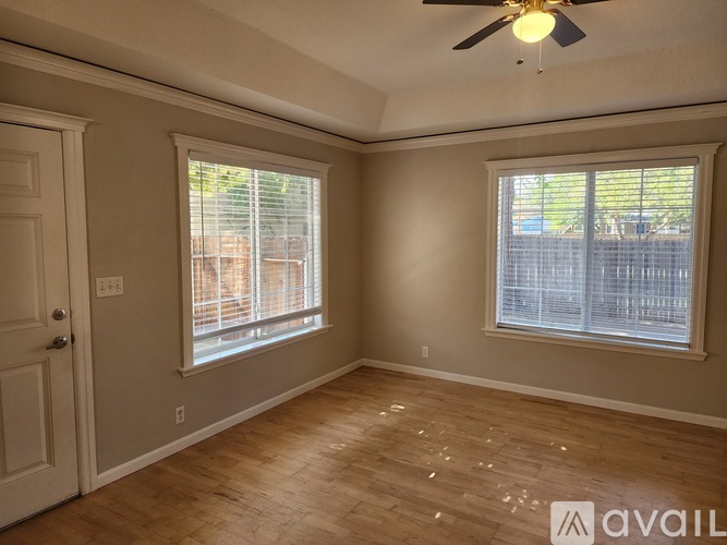 208 Earl Ave 1 Single Family Home for Rent - Photo gallery 3