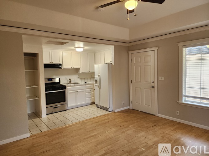 208 Earl Ave 1 Single Family Home for Rent - Photo gallery 5