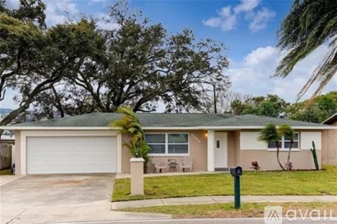11128 102Nd Avenue 3 Beds Apartment for Rent