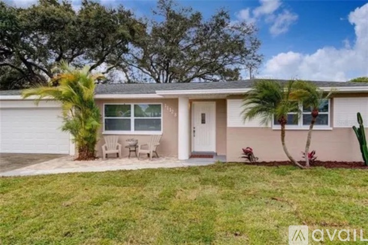11128 102nd Avenue 3 Beds Single Family Home for Rent - Photo gallery 2