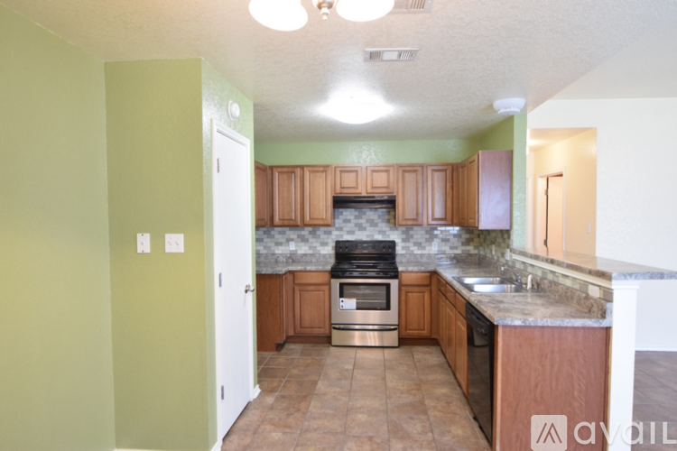 507 E Union Ave 3 Beds Single Family Home for Rent - Photo gallery 5