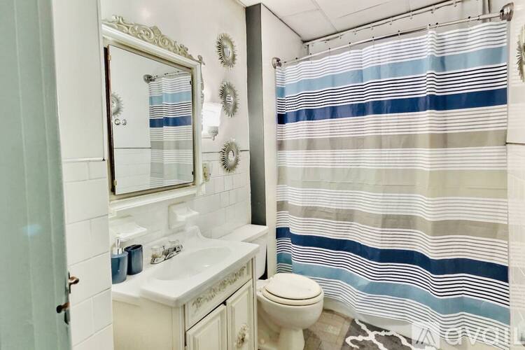 696 Fayette St 3 Beds Single Family Home for Rent - Photo gallery 5