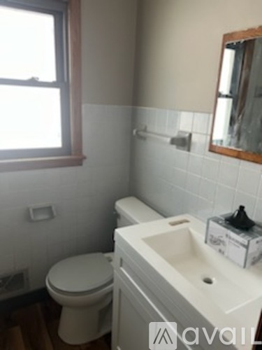 1103 33rd Ave N 3 Beds Single Family Home for Rent - Photo gallery 5