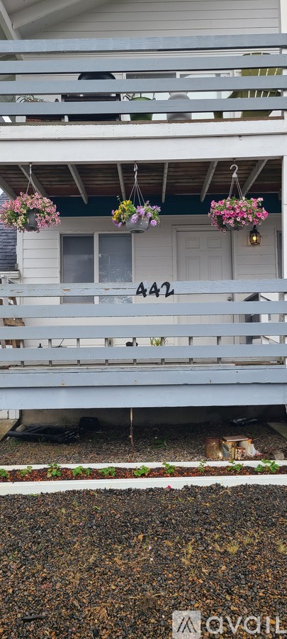 442 Southwest Coast Avenue 2 Beds Apartment for Rent - Photo gallery 2