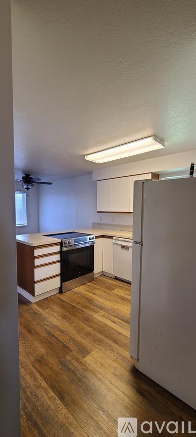442 Southwest Coast Avenue 2 Beds Apartment for Rent - Photo gallery 5