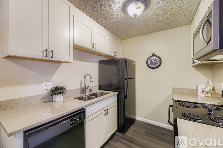 3100 S Federal Blvd 1 Condo for Rent - Photo gallery 5