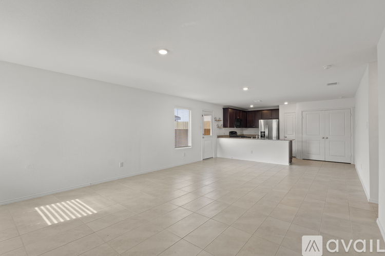3702 Haydon Hill Road 3 Beds Single Family Home for Rent - Photo gallery 3