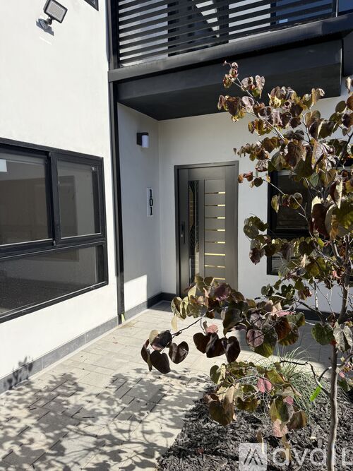2215 N Naomi St 2 Beds Apartment for Rent - Photo gallery 2