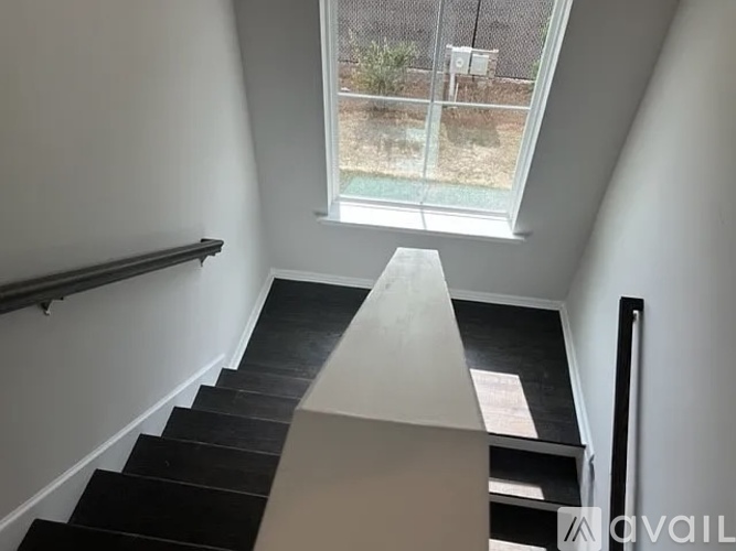 27 Hanover Place 4 Beds Single Family Home for Rent - Photo gallery 1